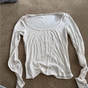 Vuori White Long Sleeve Top